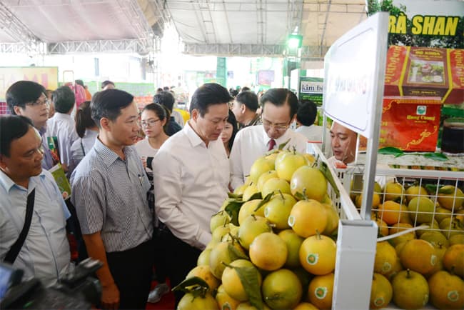 Tháo gỡ vướng mắc, tạo cơ hội cho hàng Việt