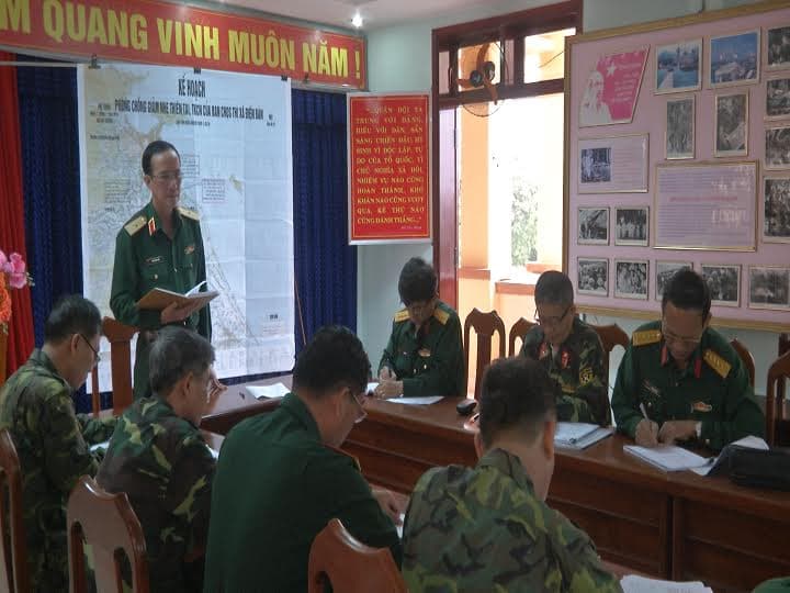 Bộ tư lệnh Quân khu 5 kiểm tra các địa phương ứng phó mưa lũ