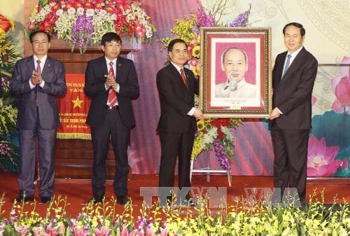 Huyện Hoa Lư, tỉnh Ninh Bình đón nhận danh hiệu huyện nông thôn mới