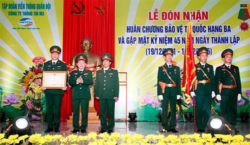 Công ty Thông tin M3 đón nhận Huân chương Bảo vệ Tổ quốc hạng Ba