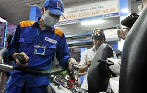 Từ 15 giờ hôm nay (20-12) giá xăng, dầu tiếp tục tăng