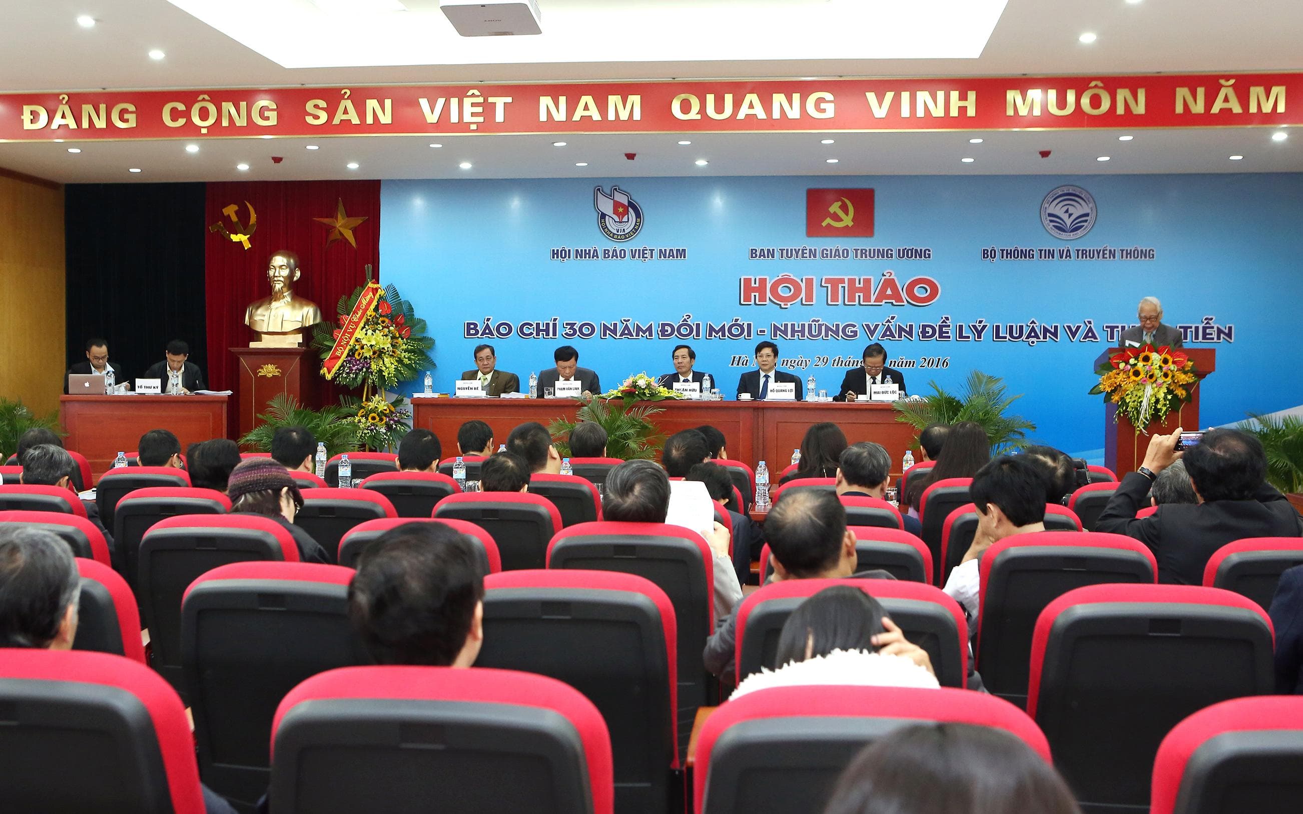 Hội thảo “Báo chí 30 năm đổi mới-Những vấn đề lý luận và thực tiễn”