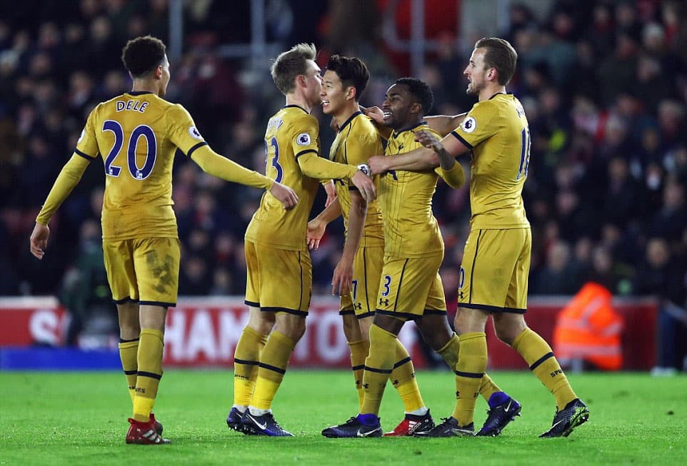 Tottenham mở tiệc trên sân của Southampton