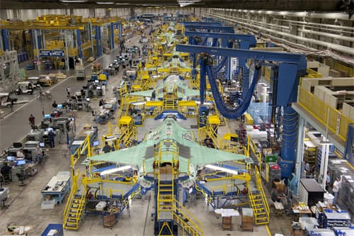 Lockheed Martin mở rộng dây chuyền sản xuất F-35: Một mũi tên trúng hai đích