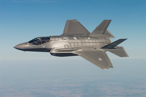 Không quân Mỹ quyết tâm theo đuổi chương trình phát triển máy bay F-35