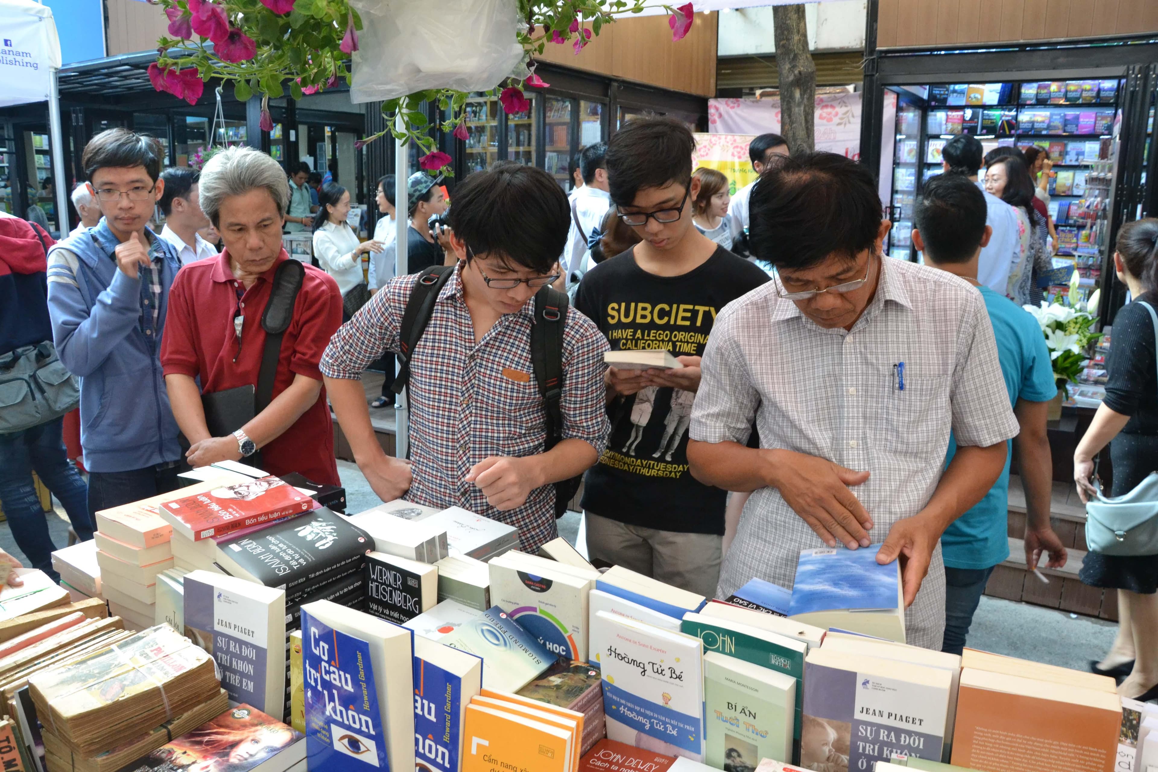 Hơn 1,5 triệu lượt người tham quan Đường sách TP Hồ Chí Minh