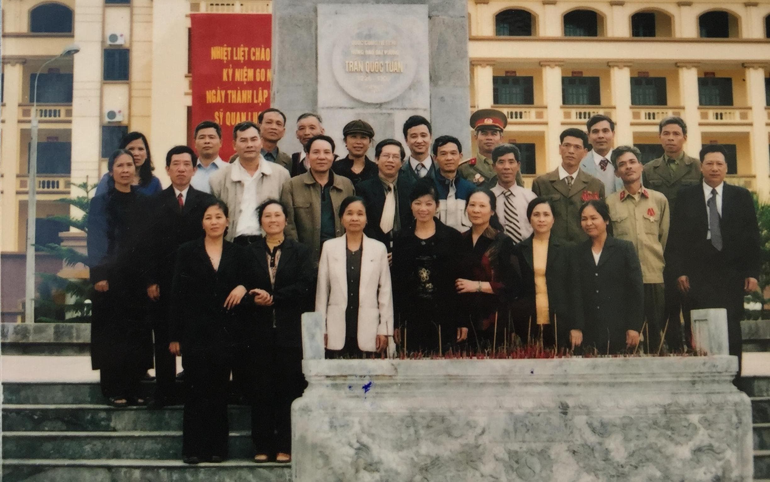 Nhớ thuở luyện "quân" thành "cán"