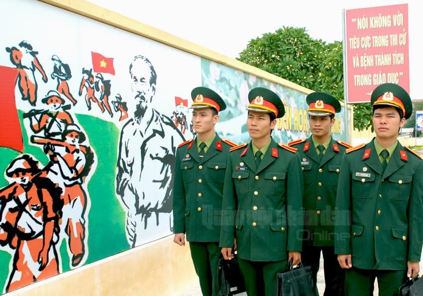 “Sách bên hoa, đàn bên súng”