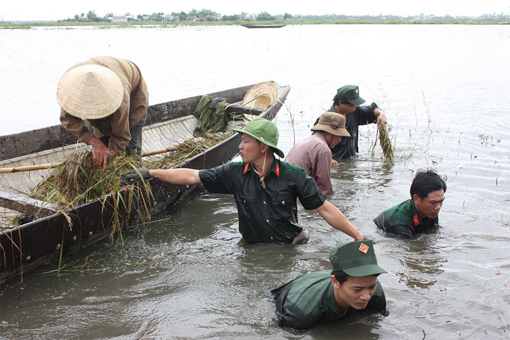 Chủ động, trách nhiệm thực hiện nhiệm vụ