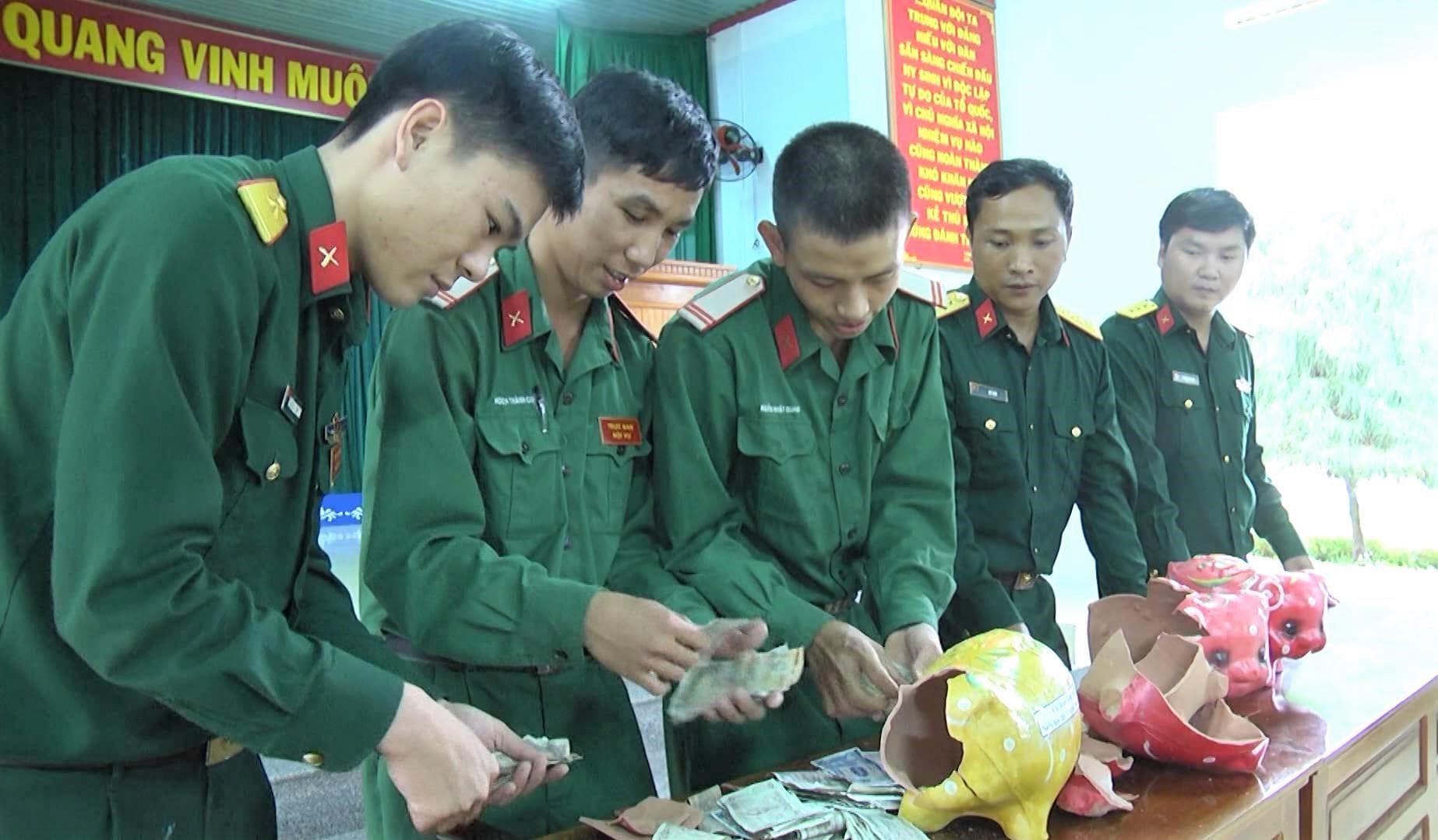 "Nuôi heo đất vì người nghèo"
