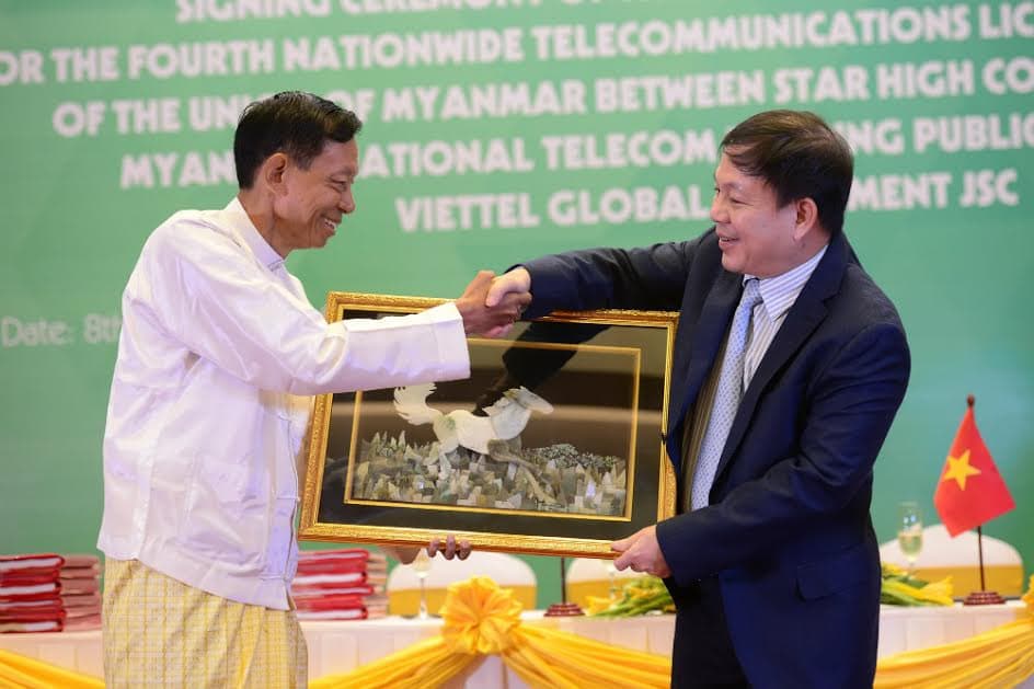 Viettel nhận giấy phép đầu tư viễn thông tại Myanmar