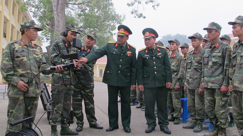 Rèn luyện bản lĩnh bộ đội từ cọ sát thực tế