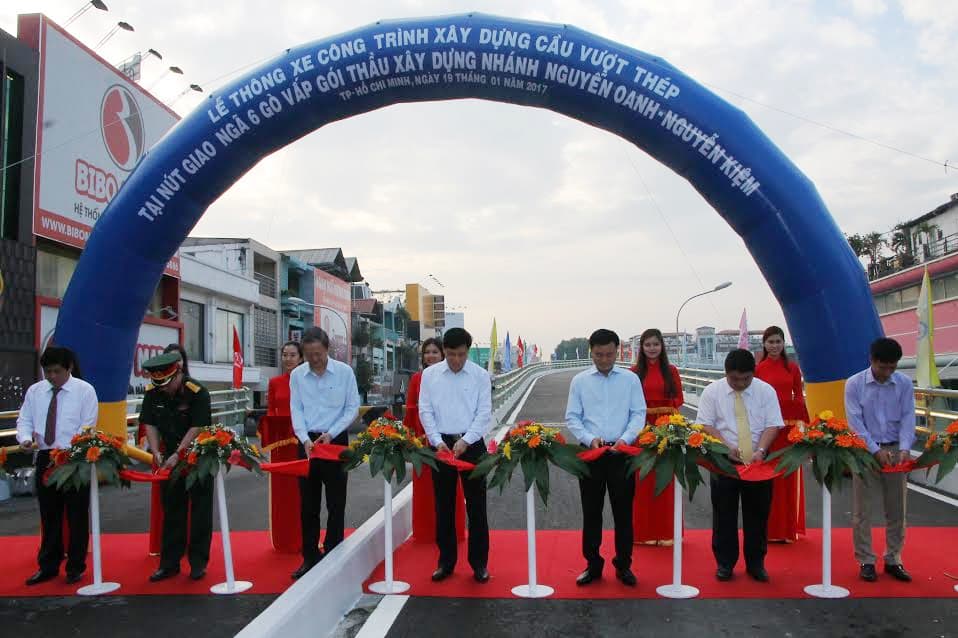 TP Hồ Chí Minh khởi công hầm chui An Sương và thông xe cầu vượt ngã sáu Gò Vấp