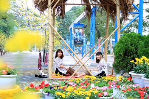 Tái hiện hình ảnh Tết Việt tại Công viên Hồ Tây