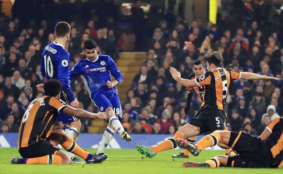Chelsea bỏ xa nhóm xếp sau với khoảng cách 8 điểm