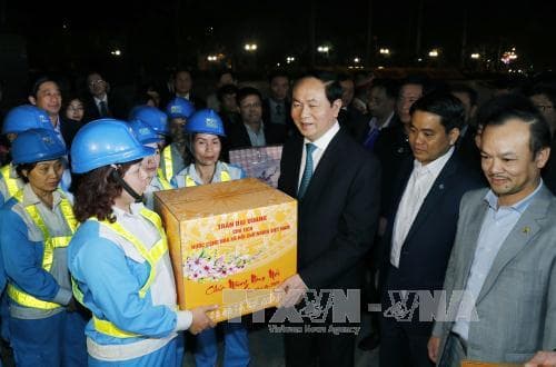 Chủ tịch nước Trần Đại Quang thăm và chúc Tết các địa phương, đơn vị