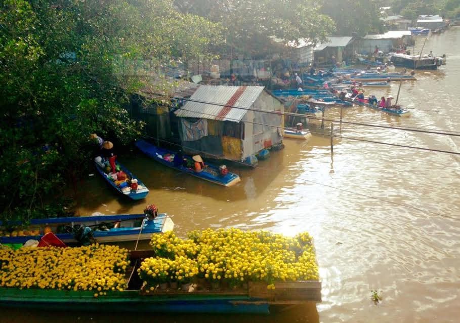 Người dân các tỉnh, thành phố ĐBSCL vui Xuân, đón Tết