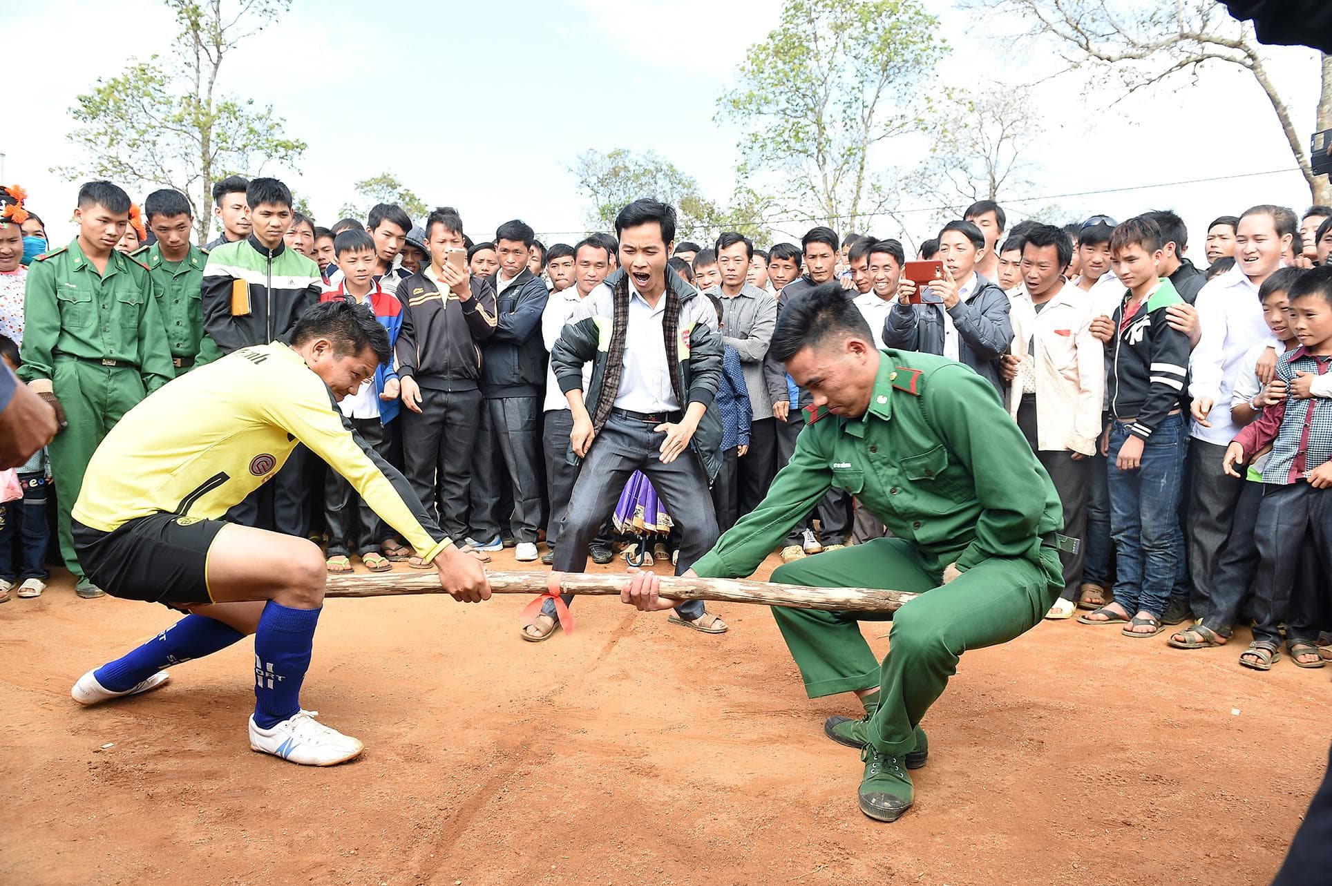 Vui xuân trên biên cương