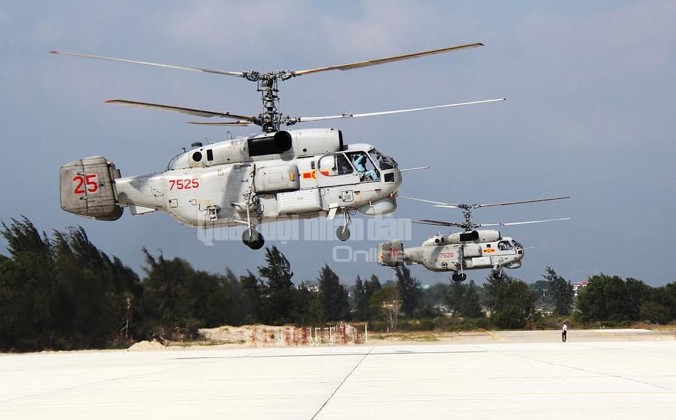 Những chuyến bay đầu xuân thắng lợi
