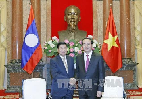 Các đồng chí lãnh đạo Đảng, Nhà nước tiếp, hội kiến Thủ tướng Lào Thoong-lun Xi-xu-lít
