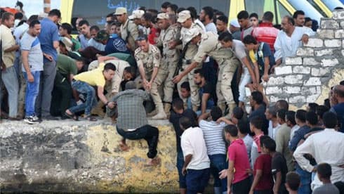 Ai Cập bắt giữ hơn 400 người vượt biên trái phép vào Libya