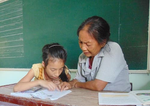 Cô Thông gieo chữ, xóa "mù"