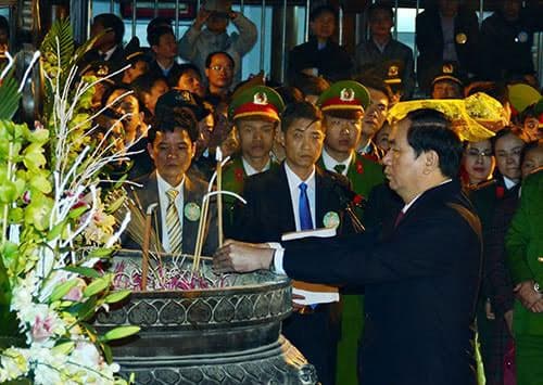 Khai Ấn đền Trần Xuân Đinh Dậu 2017