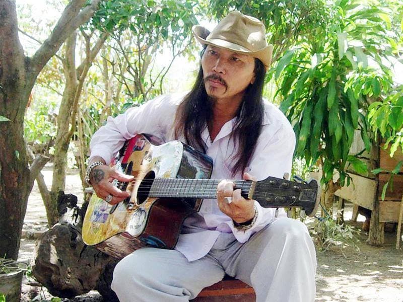 Người nghệ sĩ với những kỷ lục giúp đời