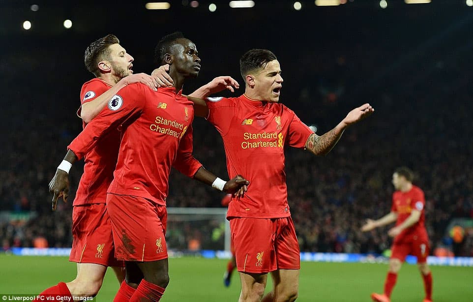 Sadio Mane lập cú đúp giúp Liverpool hạ guc Tottenham