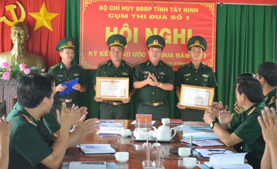 UBND tỉnh Tây Ninh khen thưởng Đồn Biên phòng Kà Tum