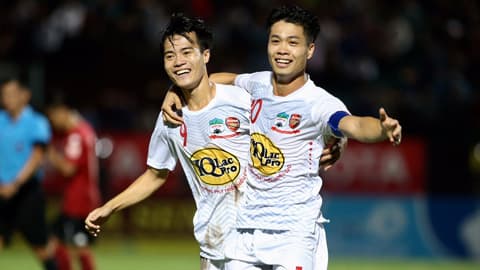 Công Phượng ghi bàn, HAGL thắng đậm Long An