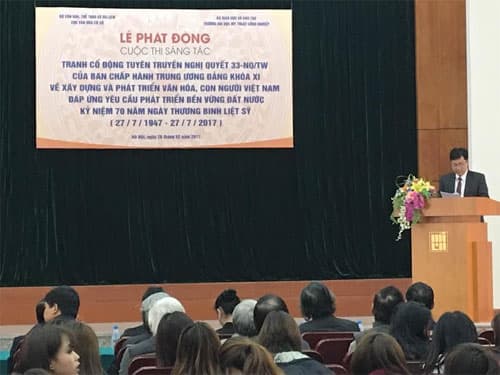 Phát động sáng tác tranh cổ động về Nghị quyết 33-NQ/TW và 70 năm Ngày Thương binh Liệt  sĩ
