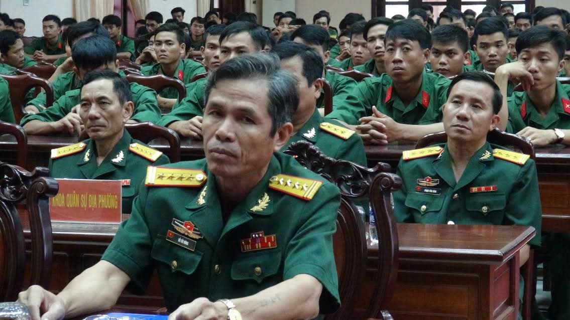 Trường Quân sự Quân khu 9 khai giảng lớp đào tạo sĩ quan dự bị