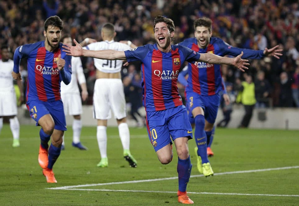 Barca, Dortmund bước tiếp vào vòng tứ kết