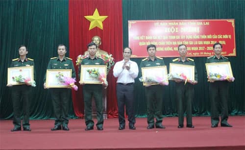 Các đơn vị quân đội tại Gia Lai xây dựng 172 nhà Đại đoàn kết cho đồng bào vùng biên giới