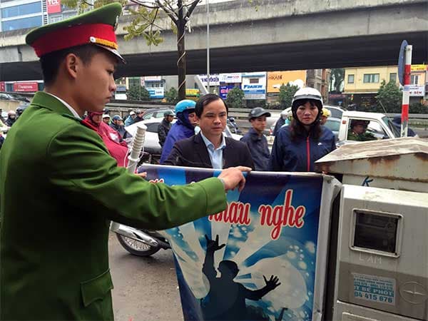 Hà Nội tiếp tục ra quân xử lý vi phạm lấn chiếm vỉa hè
