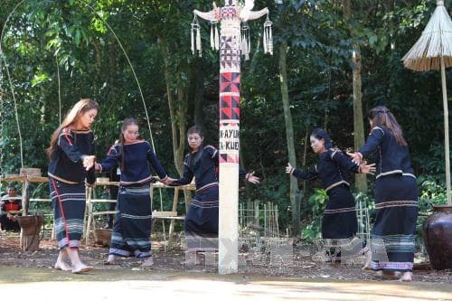 Phục dựng các nghi lễ đặc sắc của Tây Nguyên