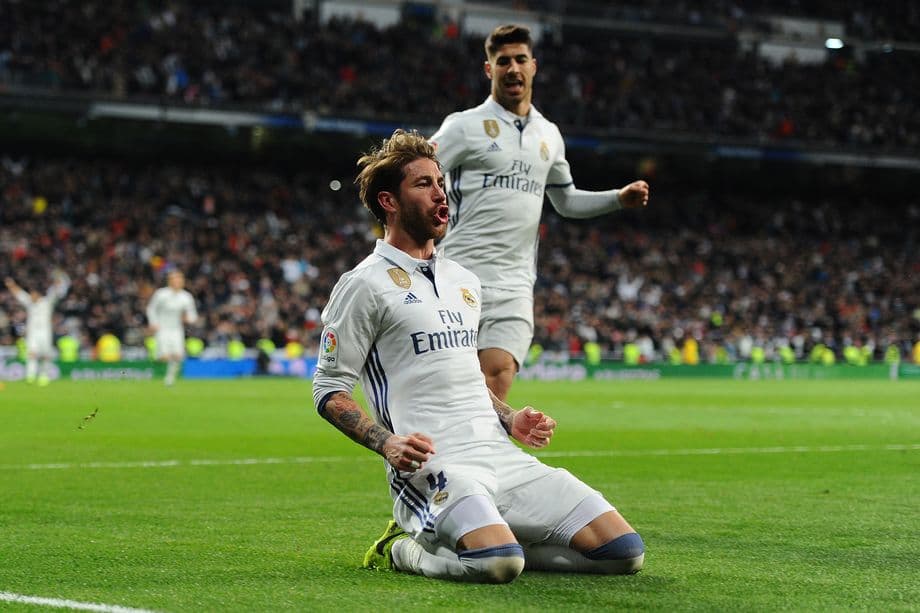 Barcelona bị Real Madrid tạo khoảng cách 2 điểm trên bảng xếp hạng