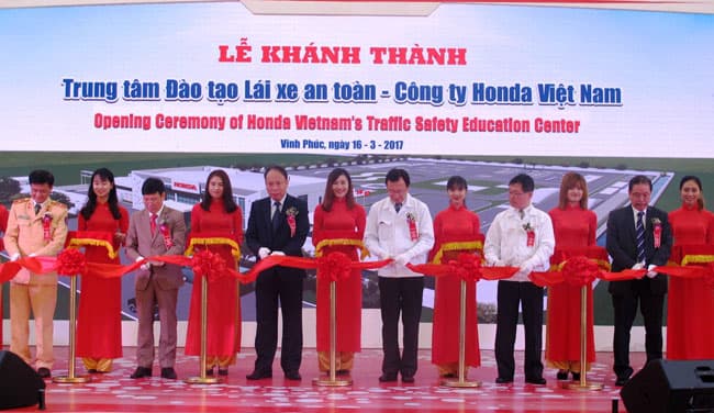 Khánh thành trung tâm đào tạo lái xe an toàn