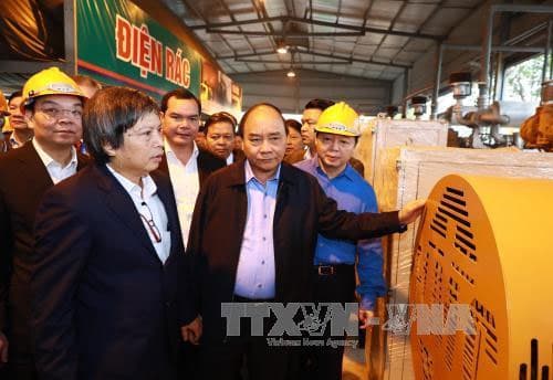 Thủ tướng Nguyễn Xuân Phúc khảo sát công nghệ điện - rác “made in Việt Nam”