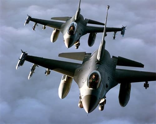 Không quân Mỹ cân nhắc thay thế máy bay F-15 cũ