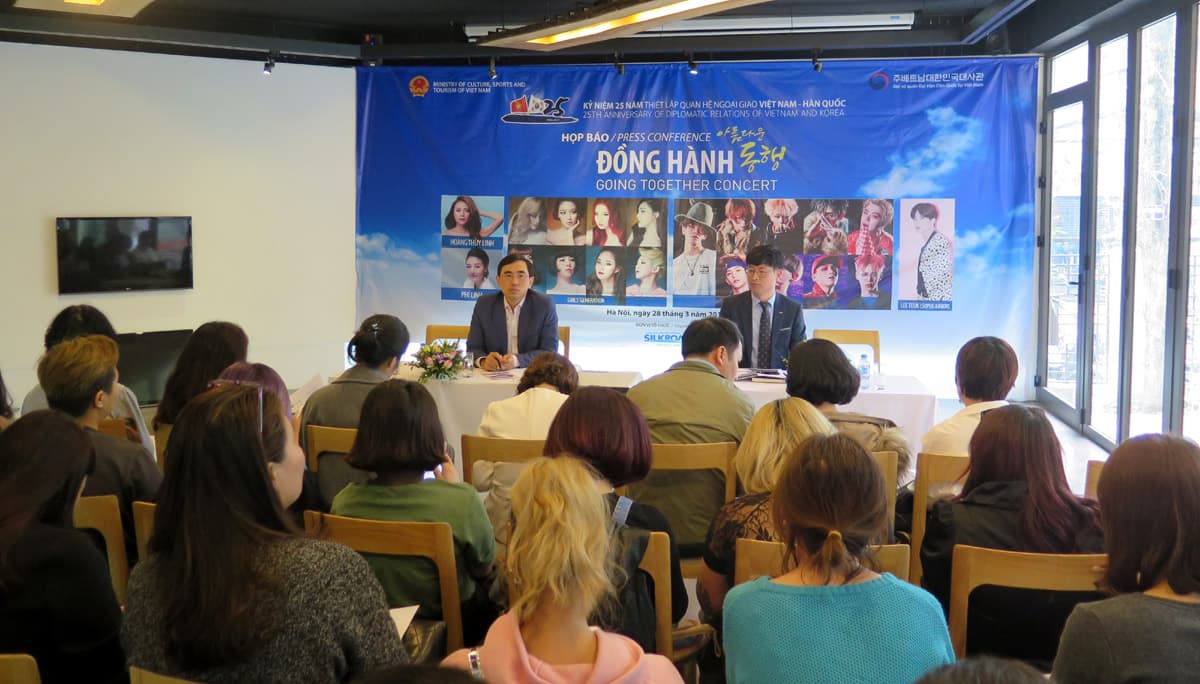 Chương trình “Đêm nhạc thần tượng-Đồng hành”