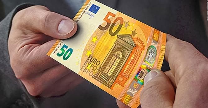 Đồng 50 euro mới chính thức được lưu hành