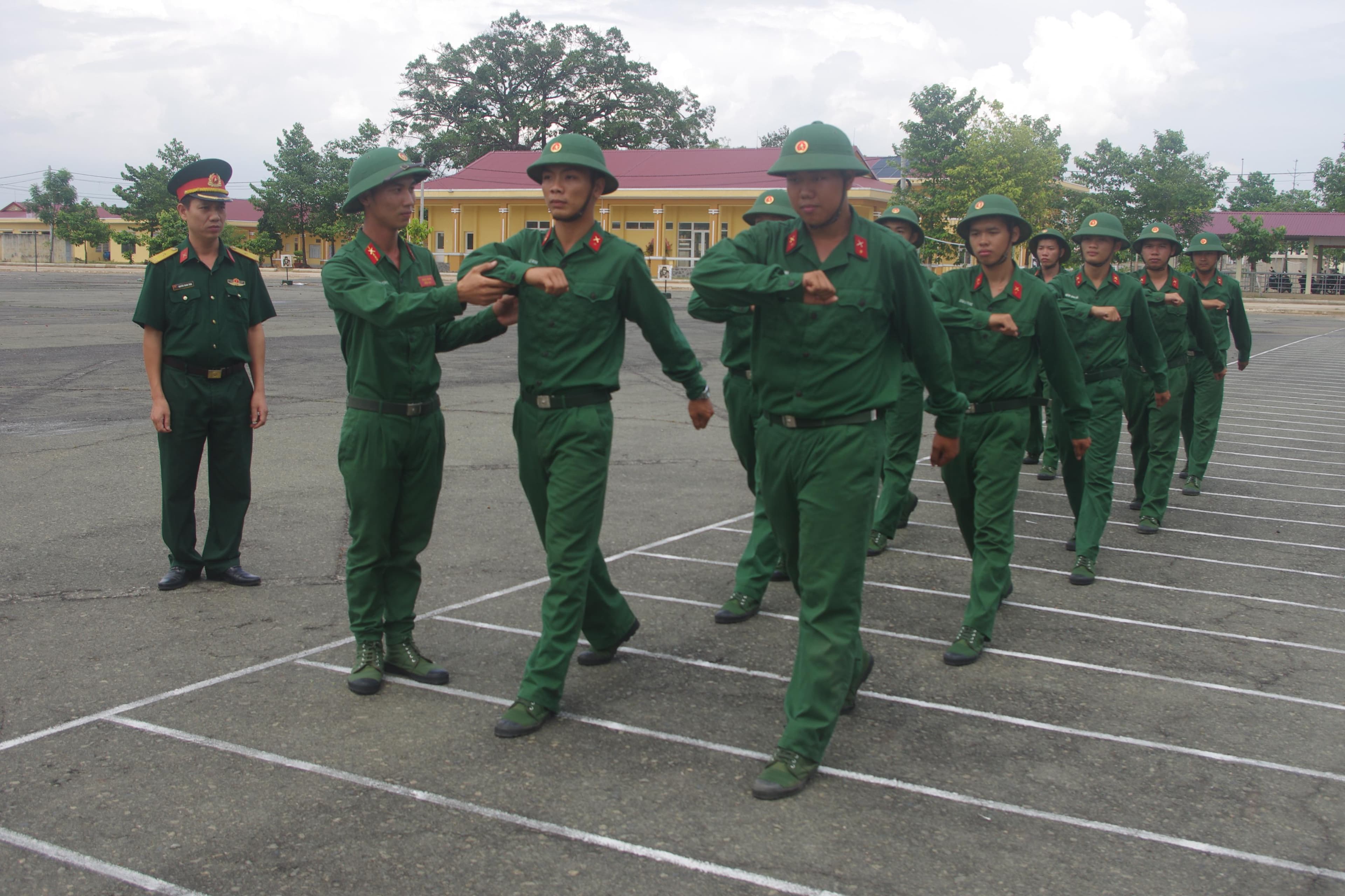 Niềm vui sớm hòa nhập môi trường quân ngũ