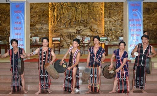 Nét đẹp văn hóa Cơ Tu