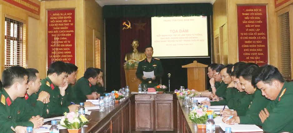 Trung tâm Công nghệ xử lý bom mìn tọa đàm Học tập và làm theo tư tưởng, đạo đức, phong cách Hồ Chí Minh
