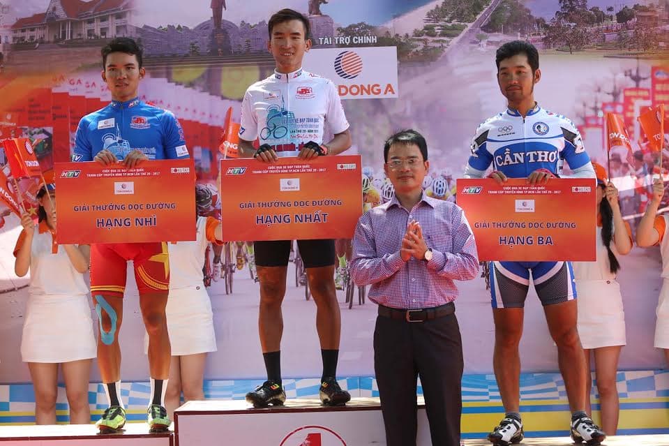 Cựu tuyển thủ Quốc gia Lê Văn Duẩn giành chiến thắng
