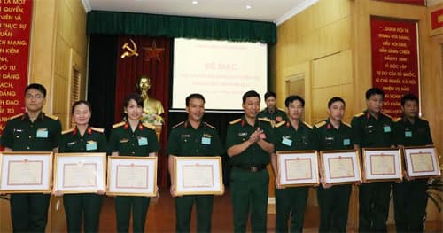 Trung tâm Công nghệ xử lý bom mìn tổ chức Hội thi cán bộ giảng dạy chính trị, báo cáo viên giỏi