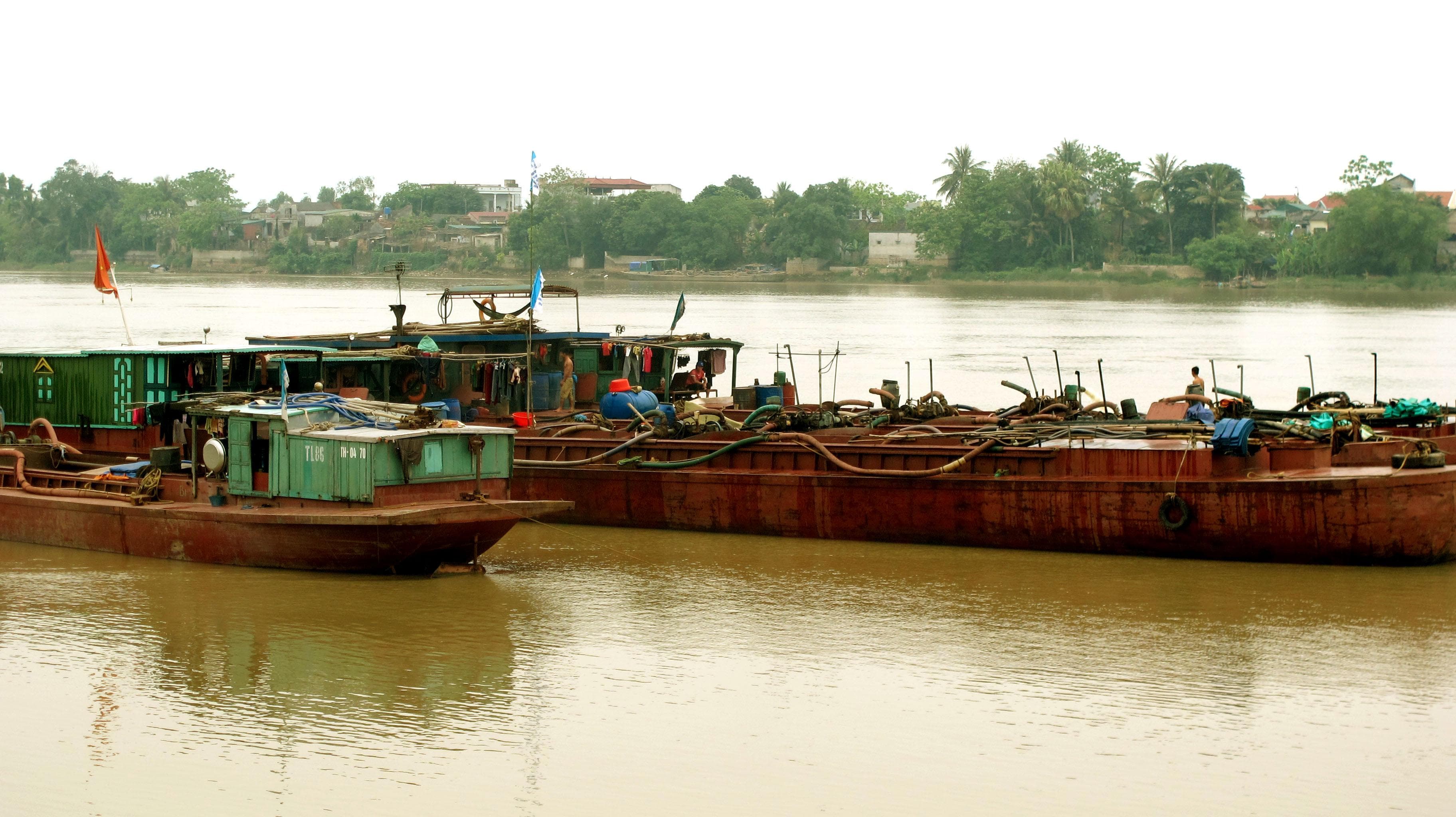 Gỡ khó trong quản lý giao thông tuyến sông Mã