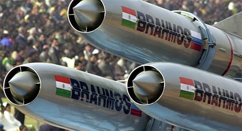 Ấn Độ thử thành công tên lửa BrahMos phiên bản hải đối bờ